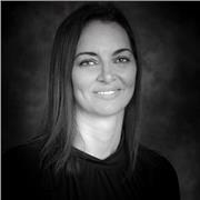 Titulaire de 3 masters, j'accompagne en coaching, aide à préparer des examens, le soutien de la maitrise de point spécifiques.